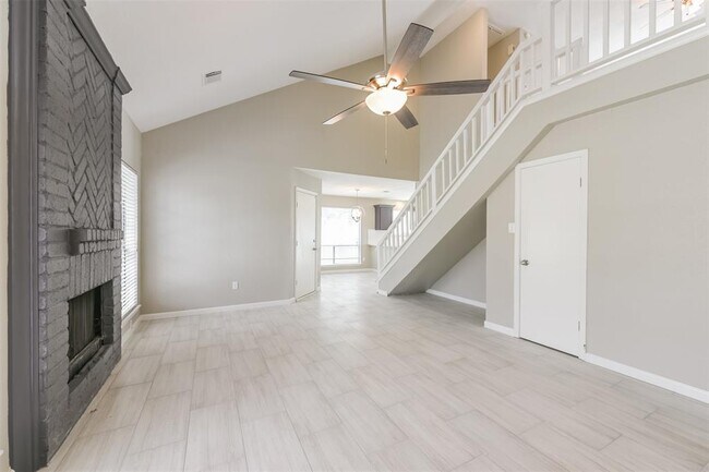 Building Photo - 930 Pennygent Ln