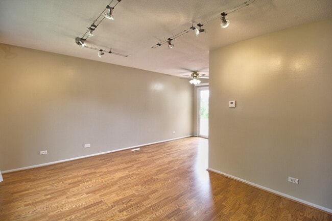 Building Photo - 3327 Allspice Ct