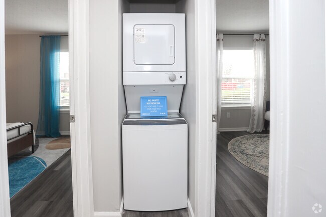 2HAB,2BA - 975 ft² - Meridian Court
