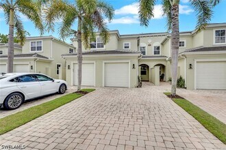 Building Photo - 1335 Mariposa Cir