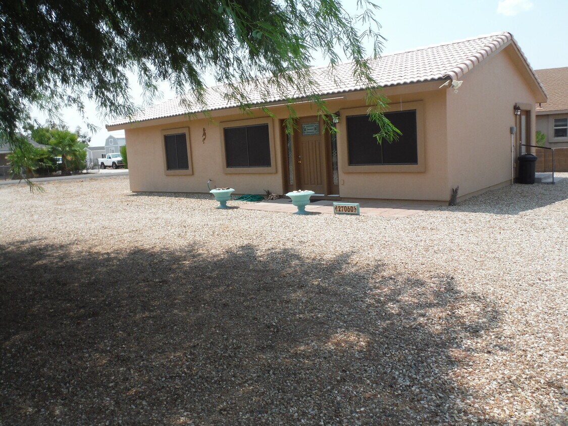 Primary Photo - 27060 Bennett Way