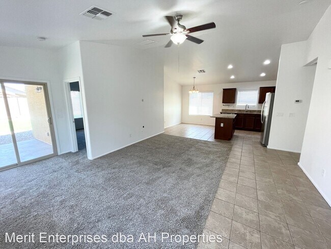 Foto del edificio - 3 br, 2 bath House - 40330 W HOPPER DR