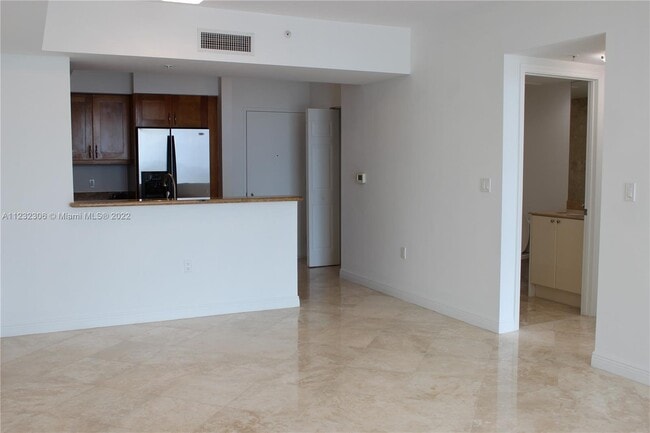Building Photo - 1745 E Hallandale Beach Blvd