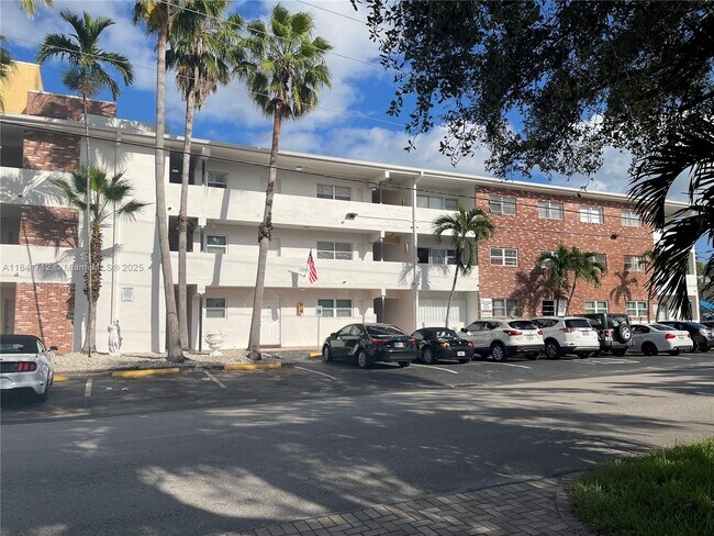 Foto del edificio - 17001 NE 9th Ave