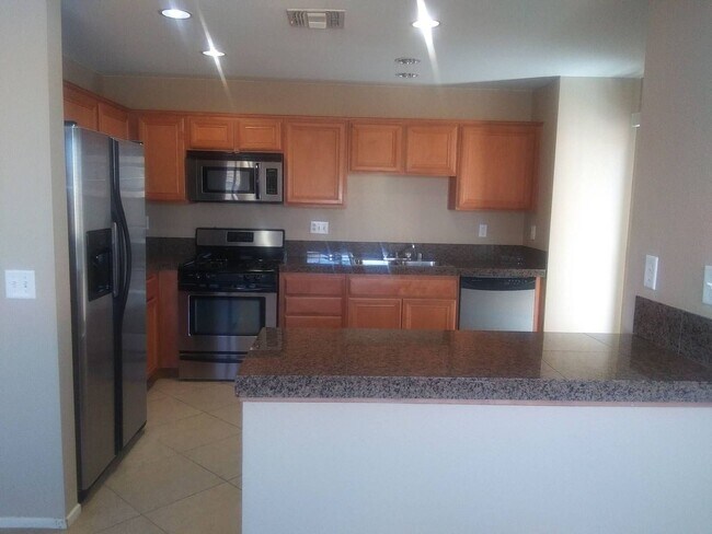 Foto del edificio - Must See Beautiful Home! COMING SOON!!!