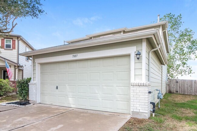 Foto del edificio - 7807 Pasture Spring Ln