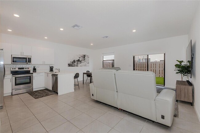 Foto del edificio - 13037 SW 286th Wy