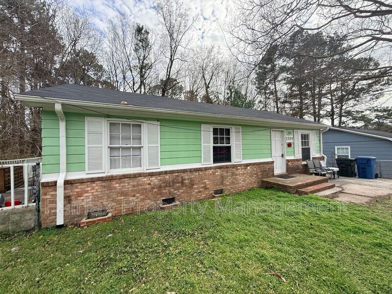 Foto del edificio - 2309 Curtis St