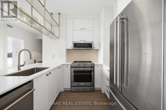 Building Photo - 90 Stadium Rd