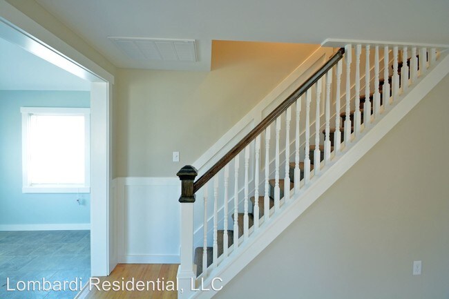 Foto del edificio - 3 br, 1 bath House - 737 Princeton Ave