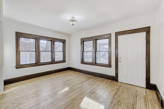 Foto del edificio - 1683 Minnehaha Ave E