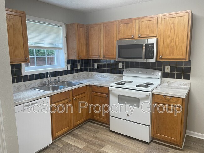 Building Photo - 3980 Cypress Pointe Dr
