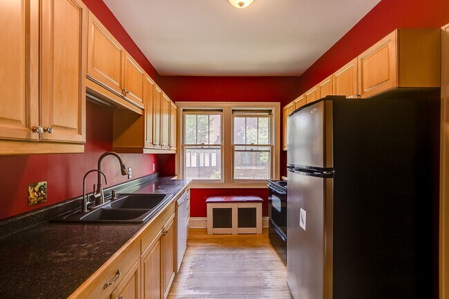 Foto del edificio - 1517 Fairmount Ave