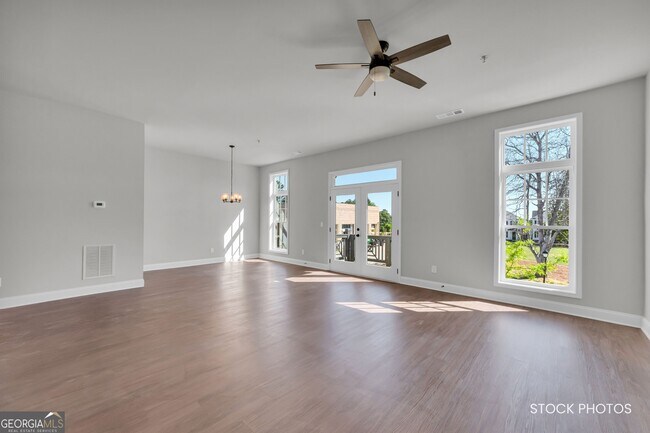 Foto del edificio - 1048 Homestead Way St