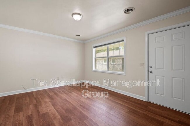 Building Photo - 634 Cashew St
