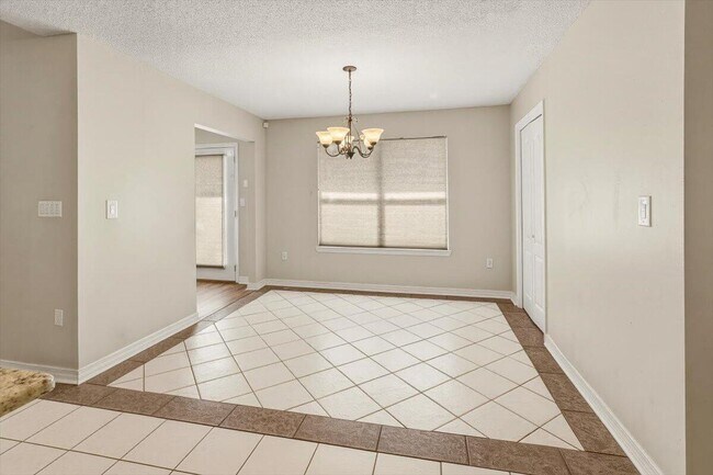 Foto del edificio - 4206 Shadow Ln