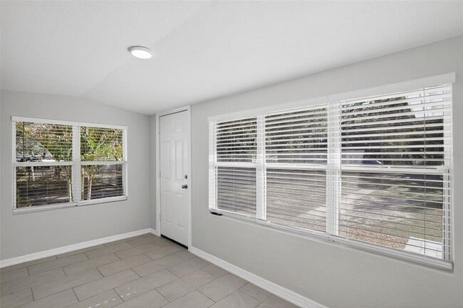 Foto del edificio - 5480 Lake Tyner Dr