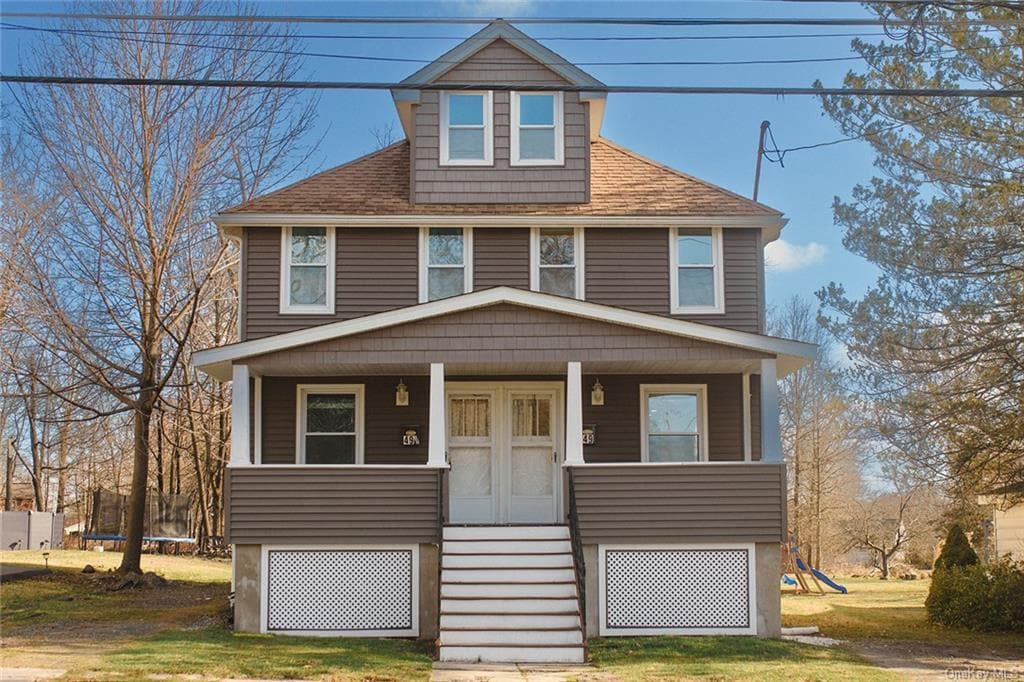 49 Roosevelt Ave, Middletown, NY 10940 Room for Rent in Middletown