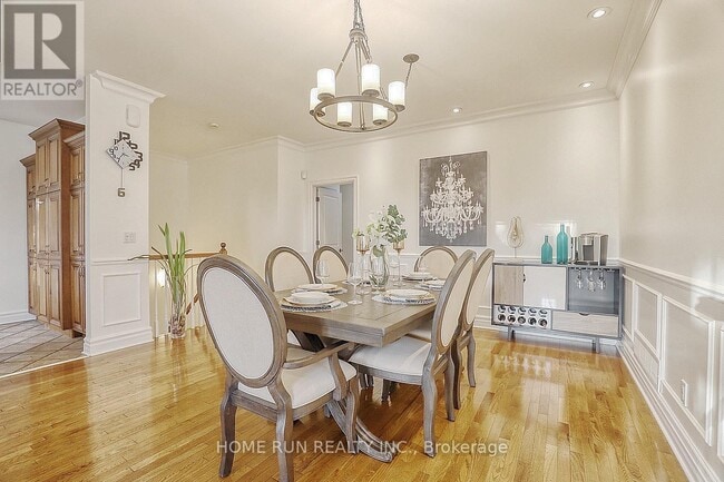 Photo du bâtiment - 2 Waterford Way