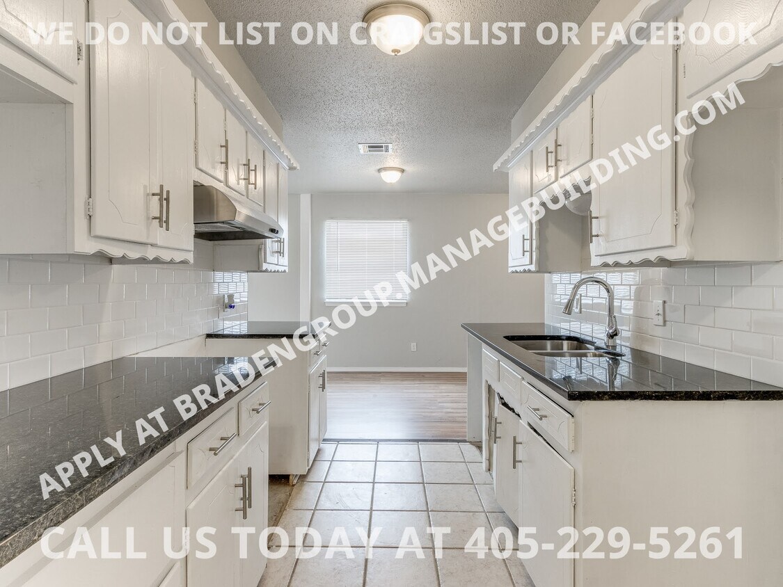 Primary Photo - 7432 NW 27th St