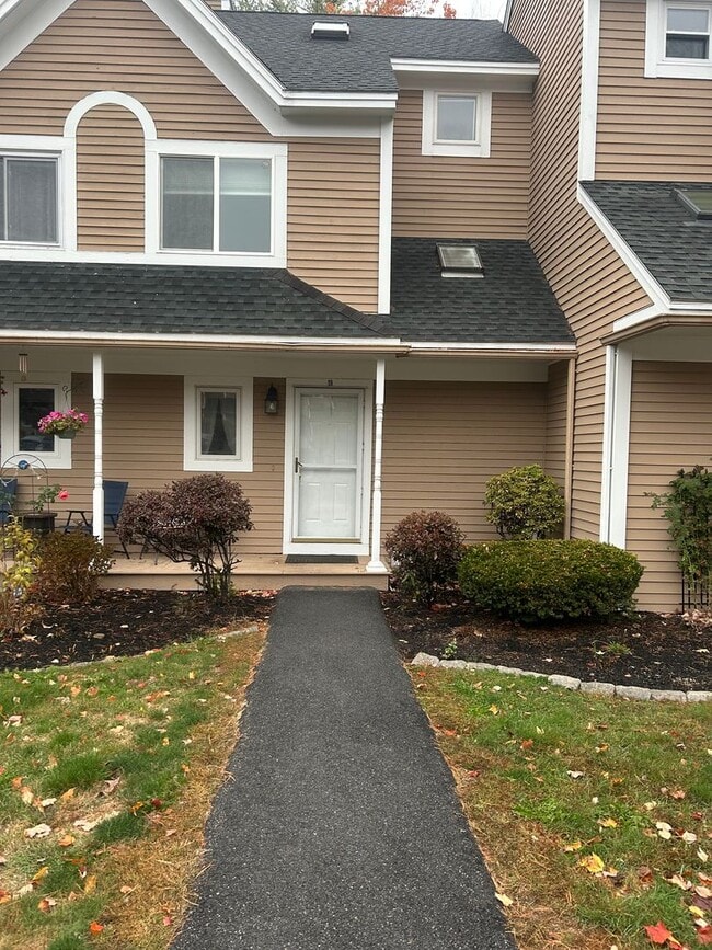 Spacious 2BR/1.5BA w/ Loft Available December 1st!! - Partially Furnished Winter Rental - Spacious 2BR/1.5BA w/ Loft Available December 1st!!  - Partially Furnished Winter Rental