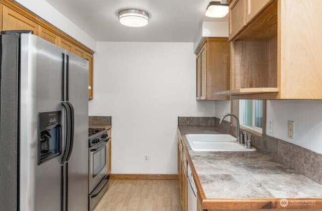 Kitchen - 7908 64th Dr NE