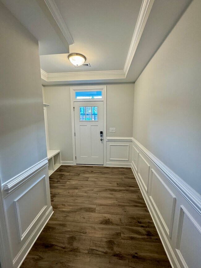 Building Photo - 3BR/2.5 Bath Townhouse in Harrisburg