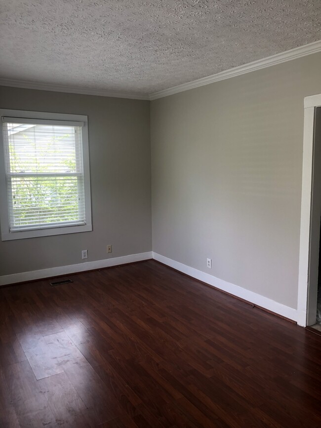 Building Photo - 1 Bed/1 Bath plus office in Madison with L...