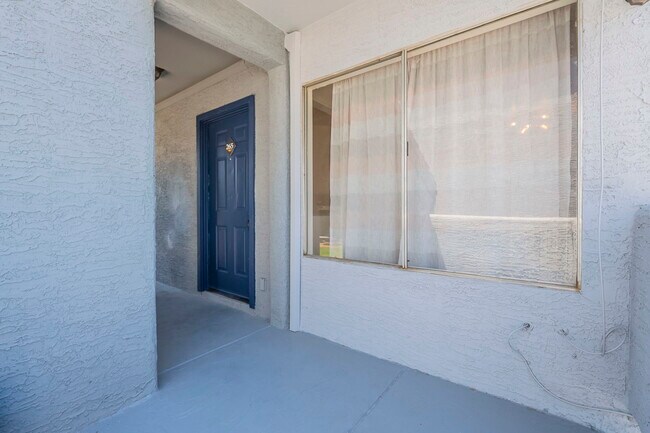 Foto del edificio - 1331 W Baseline Rd