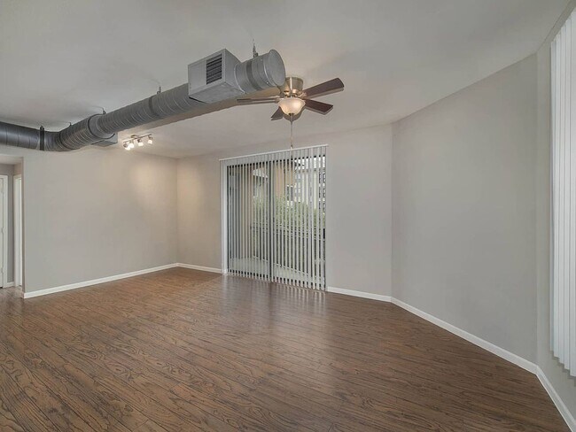 Building Photo - Apartment for Rent