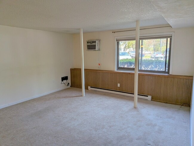 Building Photo - 16 Juniper Rd