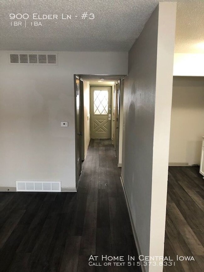 Building Photo - 900 Elder Ln