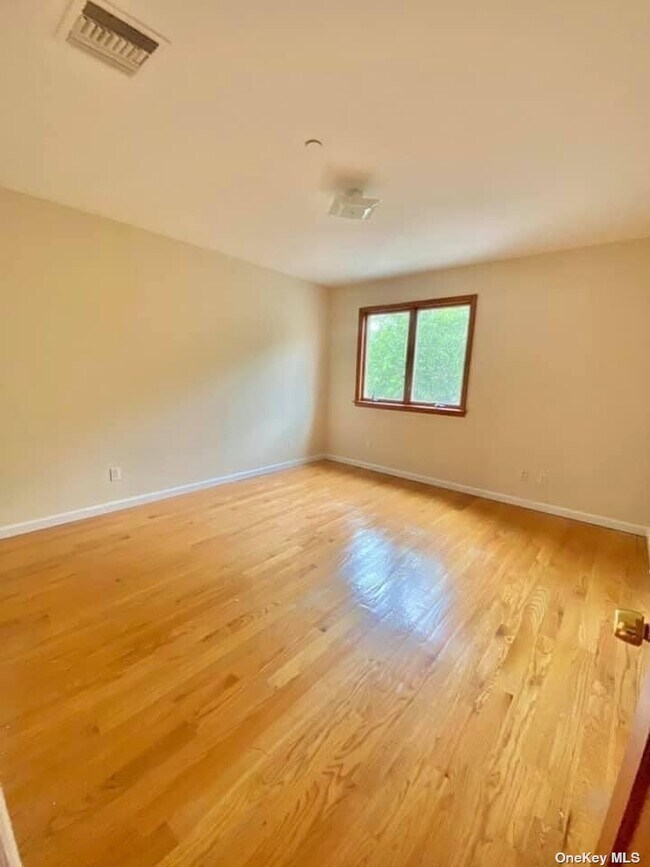 Foto del edificio - 40-33 191st St