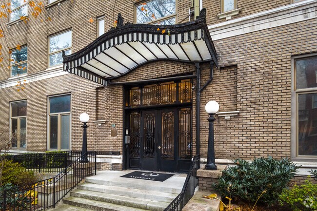 Building Photo - 1734 P St NW