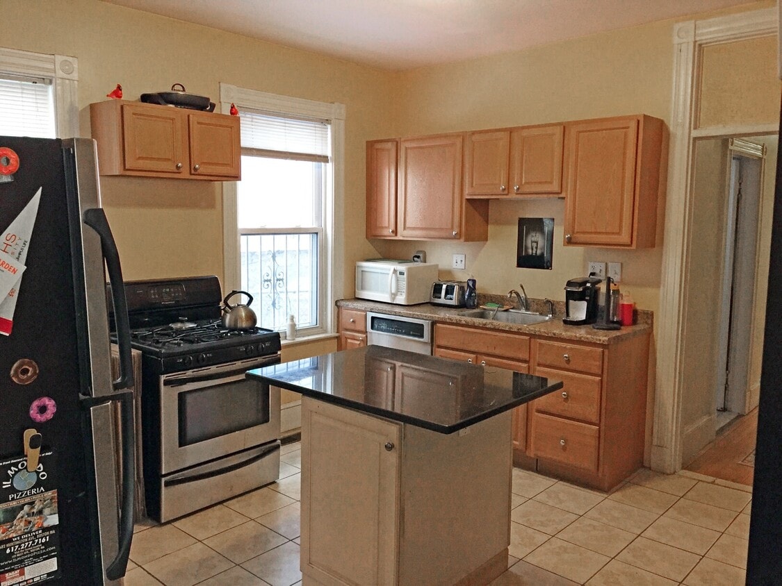 Foto principal - 10 Bucknam St