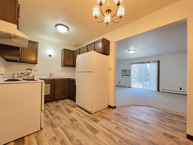 2 habitaciones, 1 baño $929 - 1105 12th St