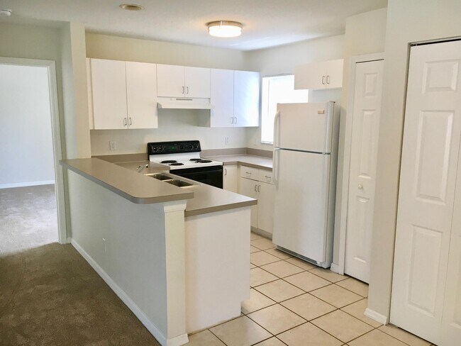 Cocina - 2815 E Washington St