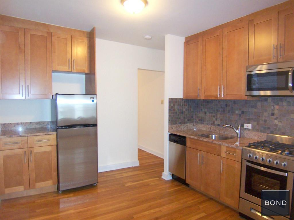 Primary Photo - 303 E 76th St