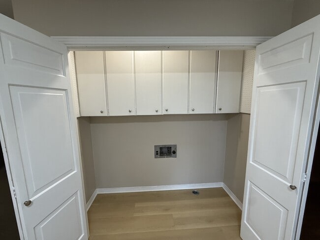 Foto del edificio - 565 Paris St