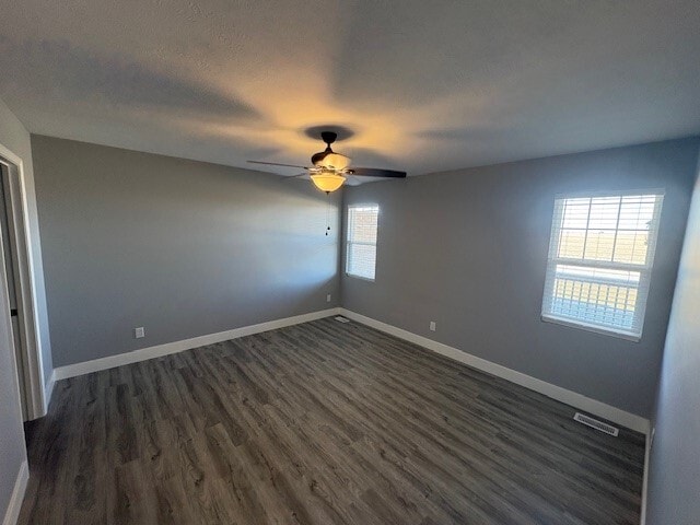 Building Photo - 231 W Lester St