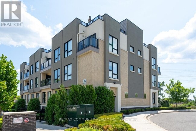 Building Photo - 515-515 Kingbird Grove