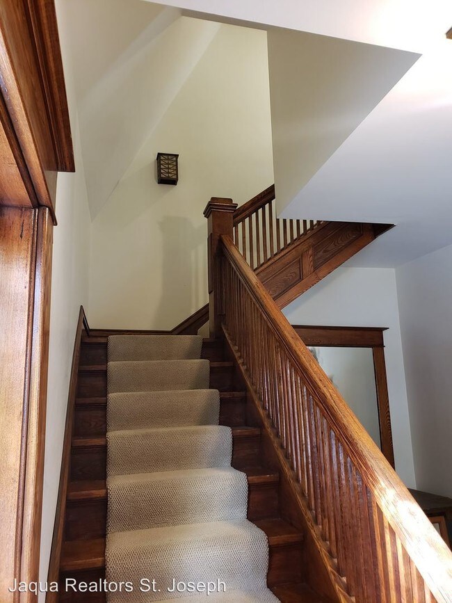 Foto del edificio - 1 br, 1 bath House - 402 Pearl Street