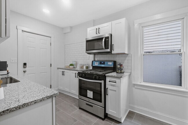 Building Photo - 1308 Parsons Ave