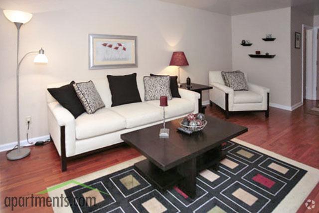 Mansard House Apartments Kalamazoo Mi Living Room Mansard House