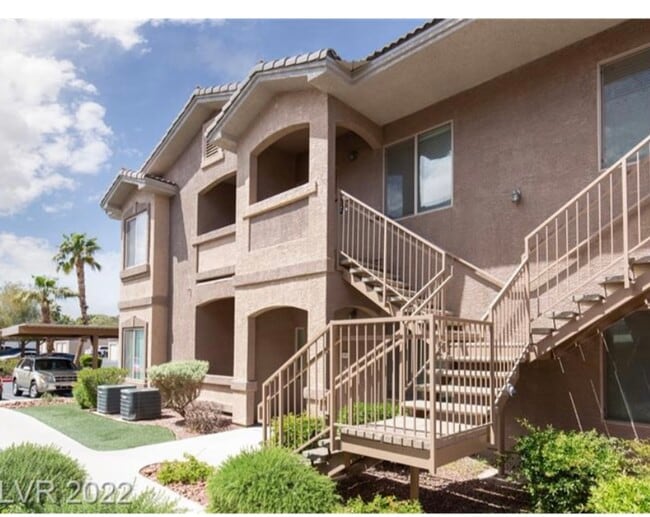 Building Photo - 8805 Jeffreys St