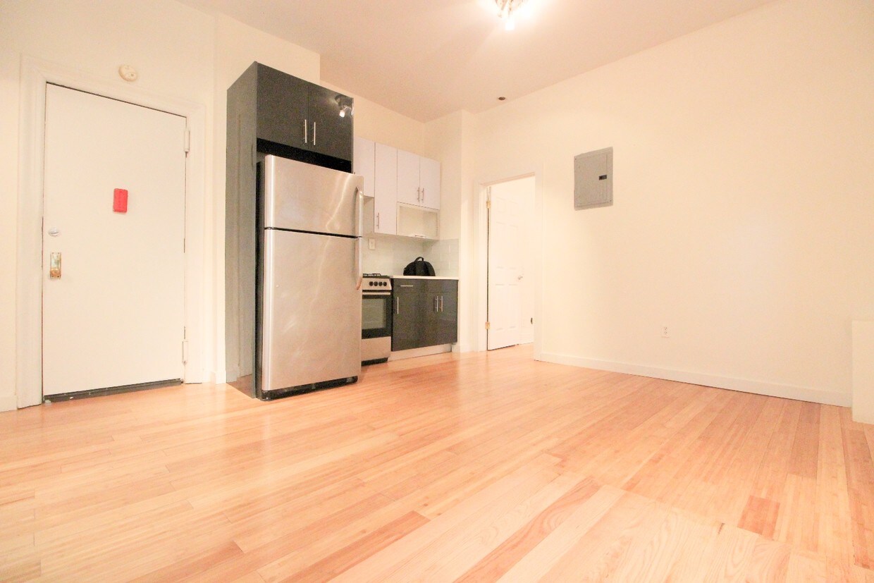 Foto principal - 188 S 3rd St