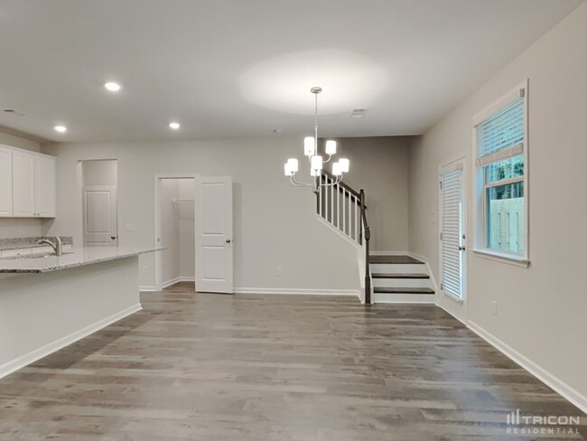 Building Photo - 180 Chapelcrest Ln