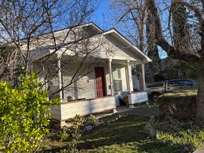 Building Photo - 1041 E Main St