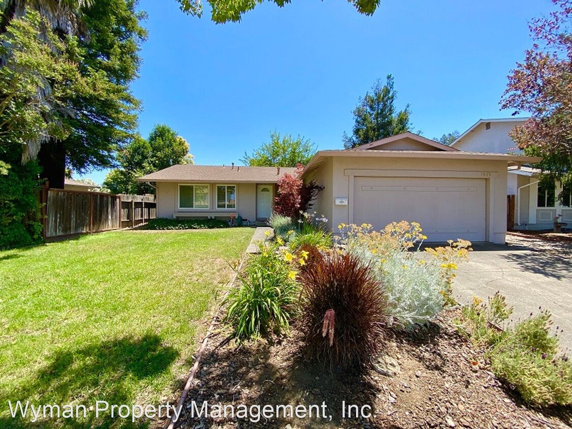 Primary Photo - 3 br, 2 bath House - 1535 Mosswood Drive