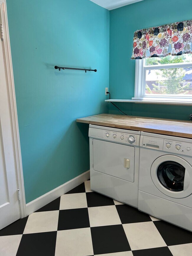 Foto del edificio - Move In Ready in Desirable Reno Neighborhood